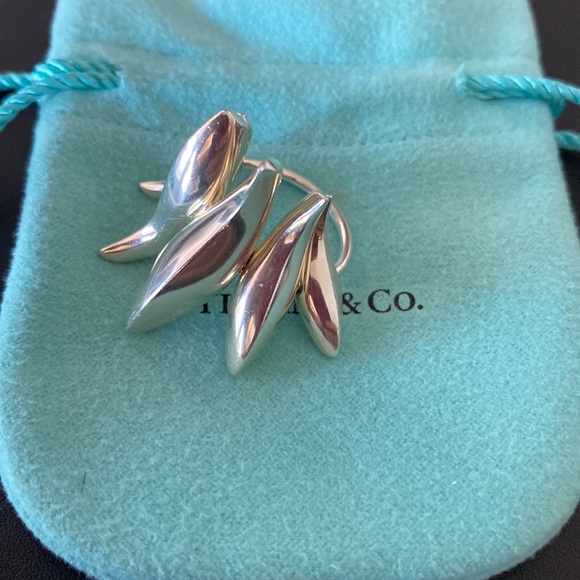 Tiffany &Co. Frank Gehry Silver Fish Ring - Picture 8 of 8